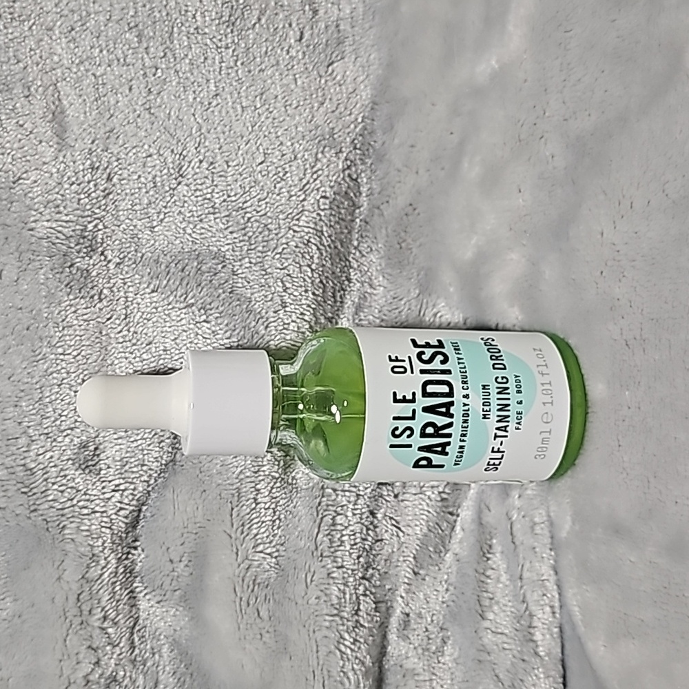 Isle Of Paradise Medium Self Tanning Water